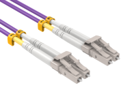 In practical applications, what is the transmission speed of OM4 Mpo ɛdi Millase aa?